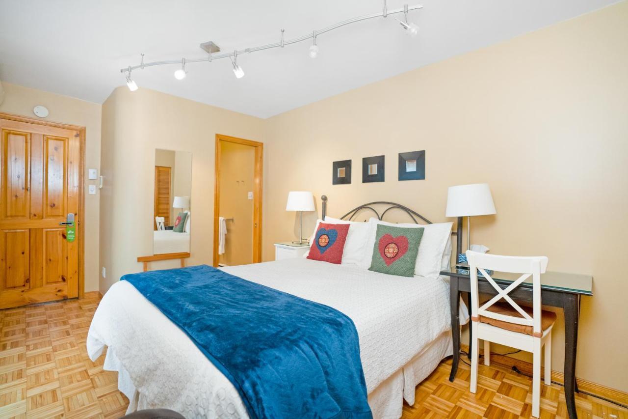 Accueil Chez Francois Bed & Breakfast Montreal Luaran gambar